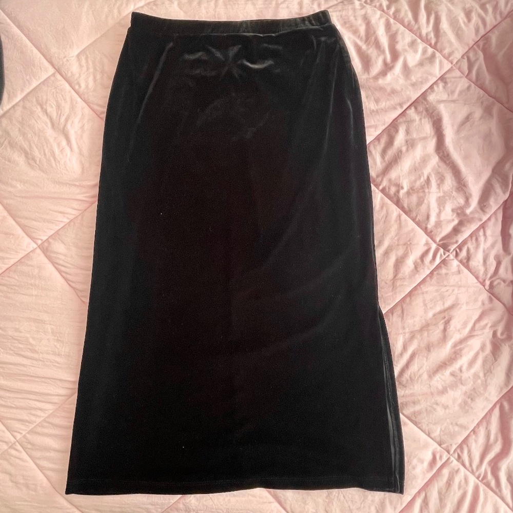 Black Velvet Midi Skirt with Slit